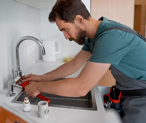 Professional Faucet Replacement Specialist in Federal Way, WA: Schedule Affordable Faucet Replacement Services with Us