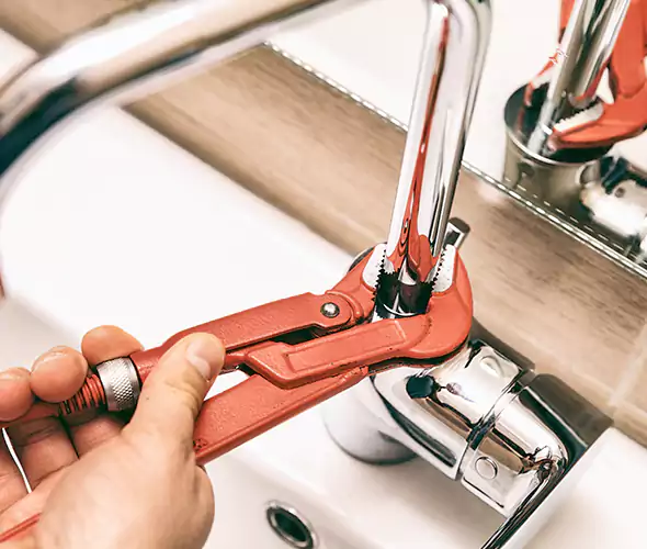 Expert Leak Repair Plumber in Federal Way, WA