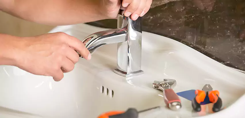 Bathtub Faucet Replacement in Federal Way